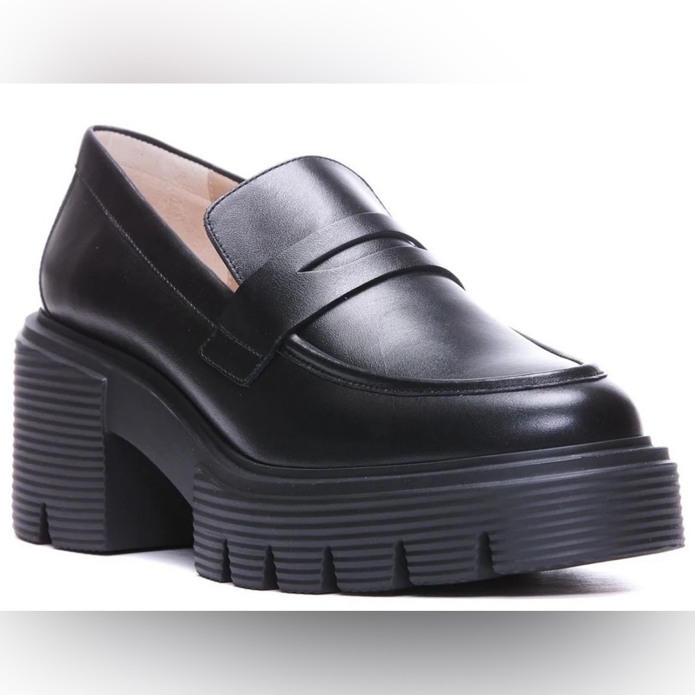 Stuart Weitzman Soho Loafer